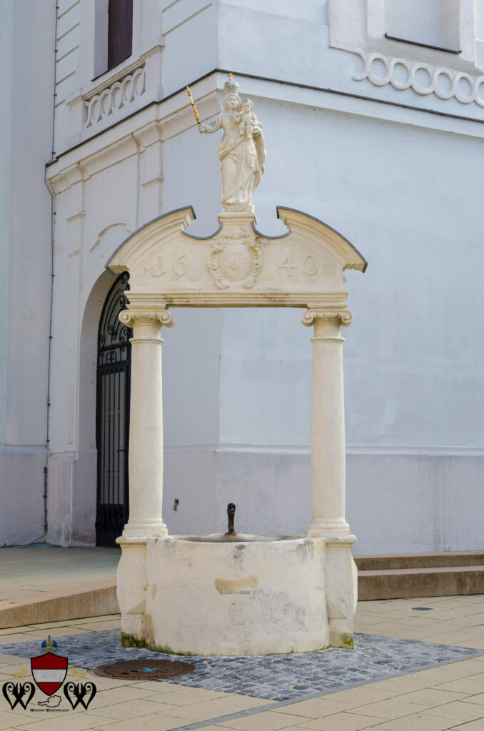 Public fountain, Pöchlarn