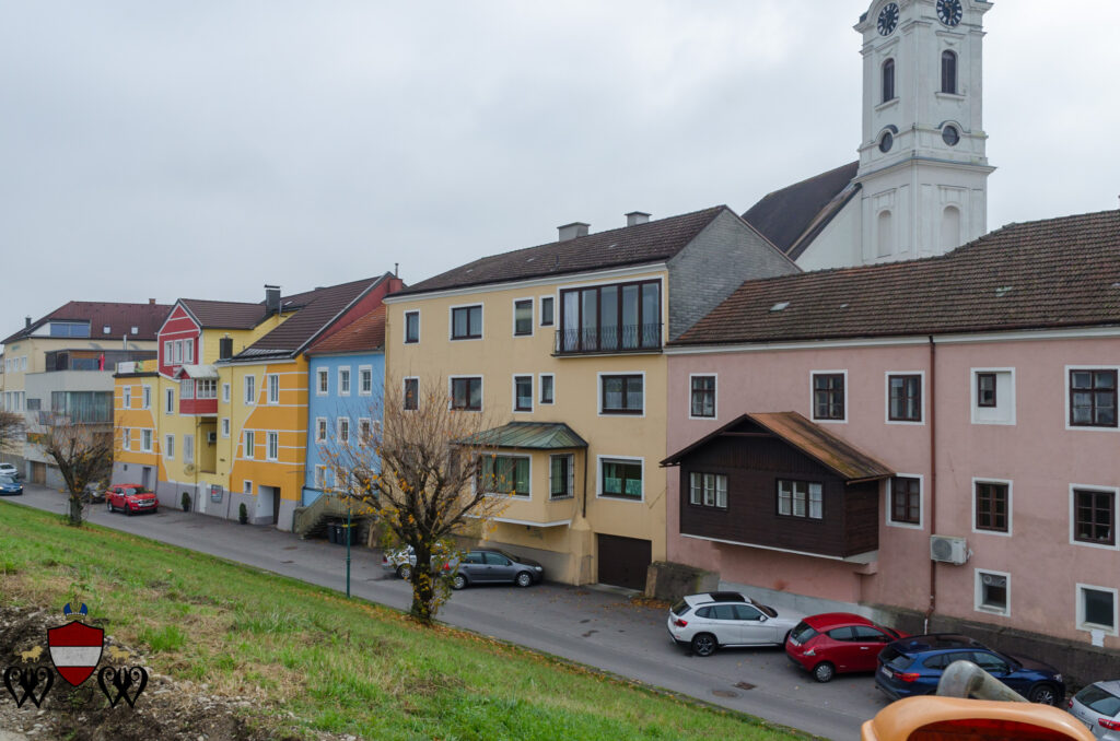 Along the riverbank, Pöchlarn.