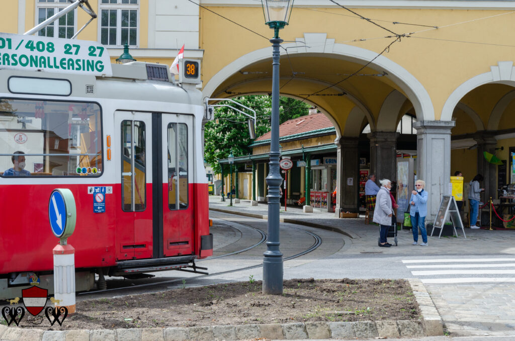 Grinzing Tram Stop, Wien